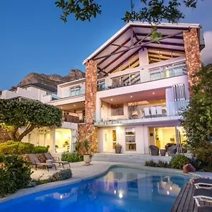 4* Guest house Far Horizons Camps Bay