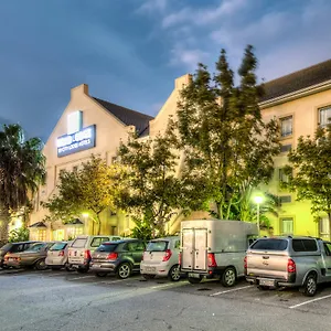 2* Hotel Road International Airport